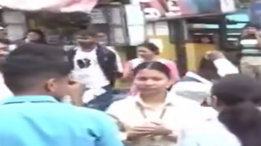 people-rush-into-the-streets-as-earthquake-hits-kolkata:-videos