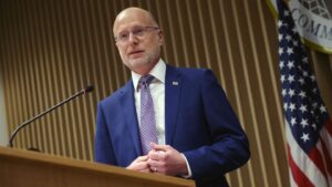 cable-tv-giants-unite:-charter’s-$34.5-billion-merger-with-cox-gets-fcc-approval