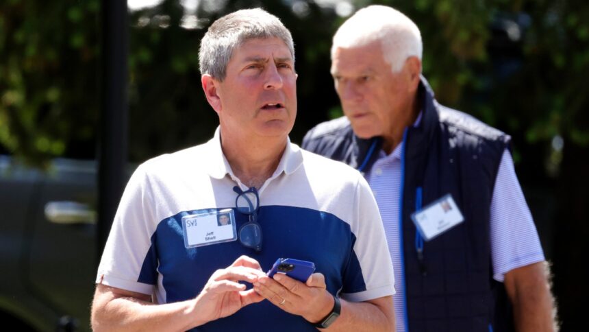 what-sparked-paramount’s-investigation-into-jeff-shell