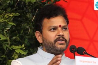 india’s-airports-on-alert-amid-middle-east-conflict-sparked-by-us-israeli-attack-on-iran;-the-minister-holds-a-review-meeting