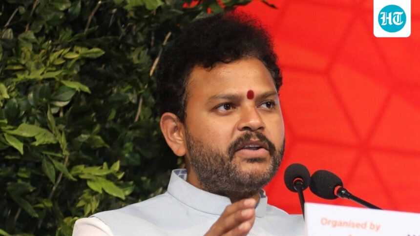 indias-airports-on-alert-amid-middle-east-conflict-sparked-by-us-israeli-attack-on-iran-the-minister-holds-a-review-meeting | GIBN india’s-airports-on-alert-amid-middle-east-conflict-sparked-by-us-israeli-attack-on-iran;-the-minister-holds-a-review-meeting