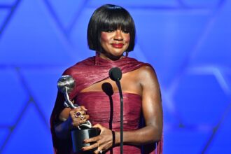 viola-davis-sparks-inspiration-during-naacp-image-awards-speech:-‘our-crown-is-already-purchased,-all-we-have-to-do-is-wear-it’