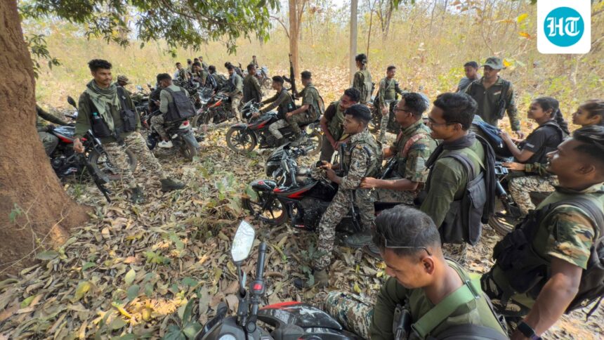 a-cobra-commander-was-injured-in-an-ied-blast-during-an-anti-maoist-operation-in-singhbhum-in-jharkhand | GIBN a-cobra-commander-was-injured-in-an-ied-blast-during-an-anti-maoist-operation-in-singhbhum-in-jharkhand
