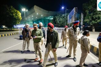 several-flights-have-been-canceled-at-amritsar-airport-amid-the-israel-iran-conflict