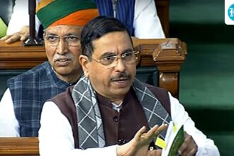 “all-efforts-are-on-to-bring-back-indians-stranded-in-the-conflict-zone”:-union-minister-pralhad-joshi