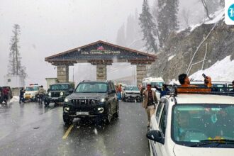 dharamshala-tourists-face-flight-disruptions-amid-tensions-between-iran-and-the-united-states