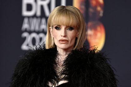 kelly-osbourne-responds-to-the-“cruelty”-caused-by-her-appearance:-“i-am-currently-experiencing-the-most-difficult-time-in-my-life”