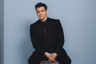 luke-thompson-is,-admittedly,-a-little-relieved-to-be-winding-down-his-‘bridgerton’-fairytale