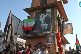 protests-in-kashmir,-lucknow,-bhopal-and-hyderabad-over-the-killing-of-khamenei