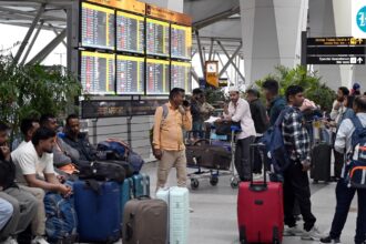 flights-from-the-conflict-hit-united-arab-emirates-begin-landing-in-india,-continuing-through-the-night