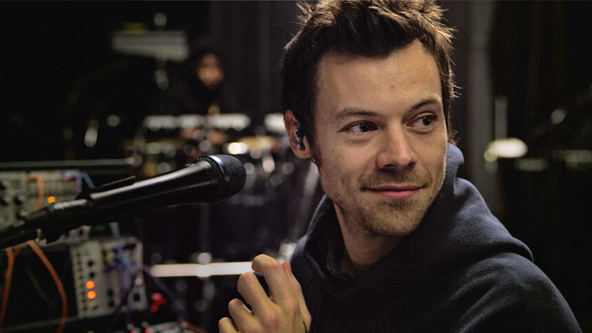 harry-styles-attends-a-concert-for-one-night-only-on-netflix | GIBN harry-styles-attends-a-concert-for-one-night-only-on-netflix