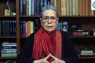 sonia-gandhi-questions-pm-modi’s-visit-to-israel,-criticizes-centre’s-‘disturbing-silence’-on-khamenei’s-killing