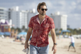 ‘rj-decker’-review:-scott-speedman-in-abc’s-‘breezy-but-unconvincing-crime-procedural’