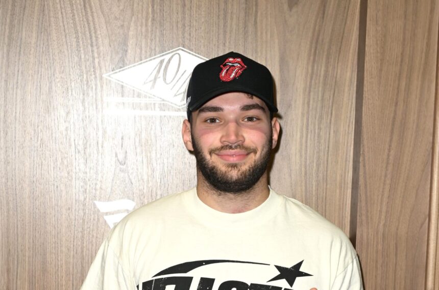 madeleine-ross-cause-of-death-aden-rosss-sister-she-was-36-years-old | GIBN madeleine-ross-cause-of-death:-aden-ross’s-sister,-she-was-36-years-old