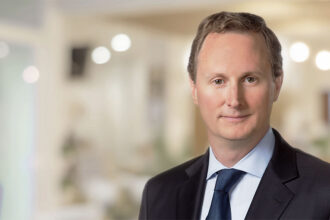 charter’s-ceo-says-california-is-the-last-stop-before-the-cox-merger-is-approved