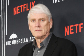 mike-richardson-is-leaving-as-ceo-of-dark-horse-entertainment-after-40-years