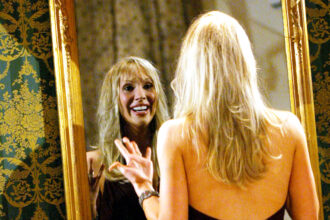 erin-lee-carr-will-direct-hulu-unpacking’s-controversial-2004-reality-documentary-‘the-swan’-(exclusive)