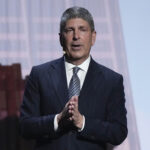 paramount-hires-counsel-ellison-to-handle-jeff-shell’s-legal-drama