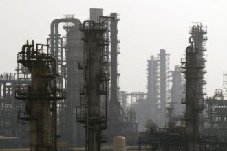 “why-does-india-need-trump’s-permission?”-a-geopolitical-expert-regarding-the-american-waiver-of-purchasing-russian-oil