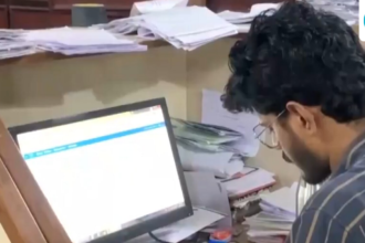 kerala-rto-employees-protest-uniquely-against-changing-promotion-rules,-working-3-hours-after-office-time