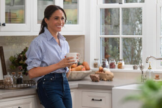 netflix-is-​​exiting-the-business-of-meghan-markle’s-$64-scented-candles