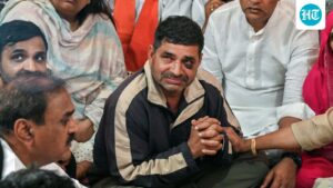 father-of-man-killed-in-holi-clash-in-delhi’s-uttam-nagar-demands-cbi-probe:-‘he-was-our-only-support’