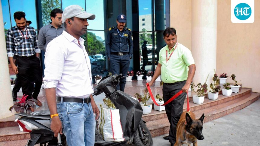 mumbai-hospital-receives-bomb-threat-via-email;-police-launch-investigation