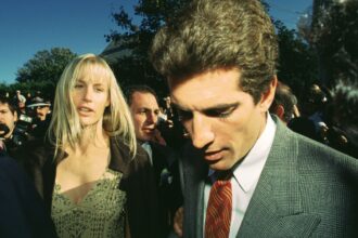 stars-who-criticized-‘love-story:-jfk-jr.-and-carolyn-bisset’:-daryl-hannah-and-more