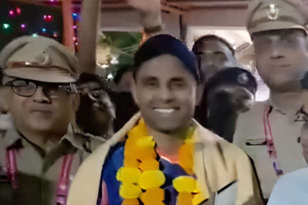 ‘there-is-no-one-religion…’:-1983-world-cup-winner-kirti-azad-on-t20-trophy-taken-to-temple-by-suryakumar-yadav,-gambhir,-jay-shah