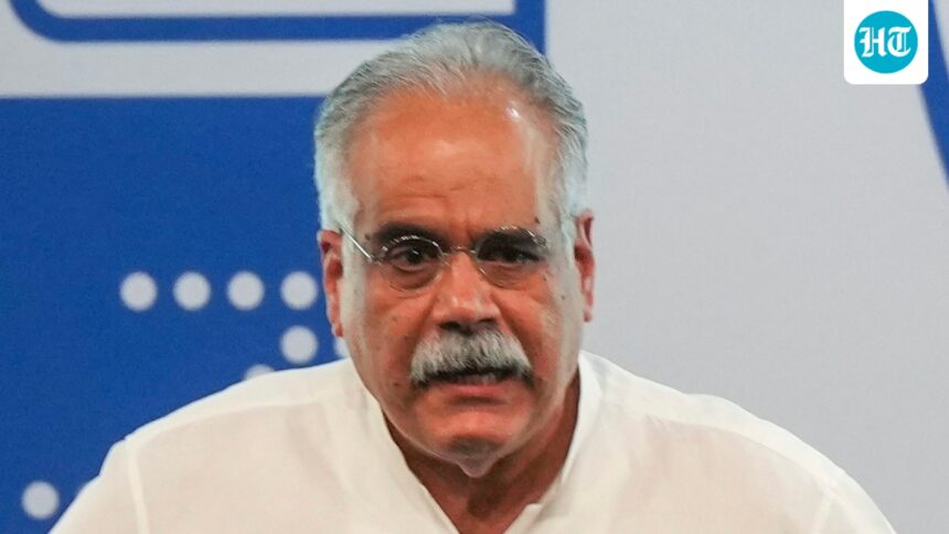 ‘what-happened-in-december’:-indigo-ceo-peter-elbers-quits-18-months-before-term-ends,-founder-rahul-bhatia-takes-over