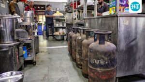 ‘disastrous-shutdown’:-restaurants-in-fear,-government-prioritizes-household-lpg-supplies-as-india-faces-ripples-from-west-asia-war