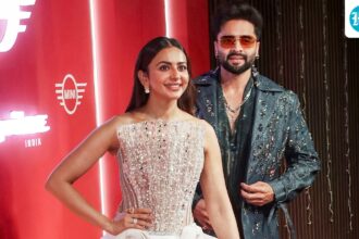 rakul-preet-singh-and-jackie-bhagnani-partner-with-invision-brands-to-bring-easygym,-5asec-and-blenz-coffee-to-india