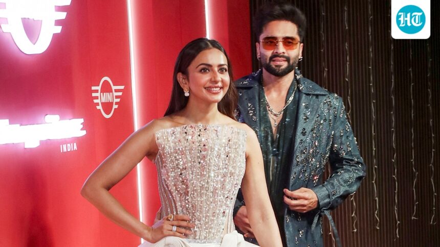 rakul-preet-singh-and-jackie-bhagnani-partner-with-invision-brands-to-bring-easygym,-5asec-and-blenz-coffee-to-india