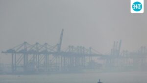 relief-measures-for-stranded-indian-shipping-companies-heading-to-west-asia