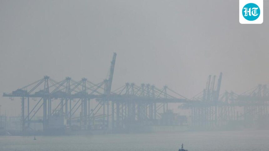 relief-measures-for-stranded-indian-shipping-companies-heading-to-west-asia