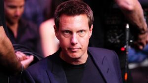 david-ellison-visits-warner-bros.,-admits-‘troubled’-start-in-meeting-with-executives-(exclusive)