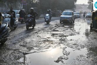 a-woman-in-up-was-declared-brain-dead-and-came-back-to-life-as-the-ambulance-hit-a-pothole