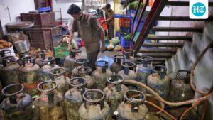 abroad,-bengaluru’s-famous-dosas-are-bearing-the-brunt:-lpg-shortage-fears-are-hitting-restaurants-across-india