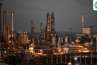 india-buys-30-million-barrels-of-russian-oil-after-us-waiver-amid-oil-concerns