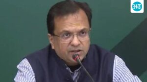 the-center-directs-states-to-monitor-lpg-supplies-and-prevent-hoarding-and-black-marketing