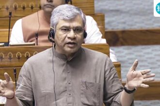 priority-to-children’s-online-safety,-government-considers-artificial-intelligence-and-restrictions-on-social-media:-vaishnaw