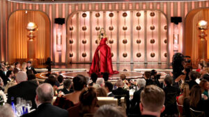 golden-globes:-nikki-glaser-will-return-as-host-in-2027,-marking-her-win-with-three-awards