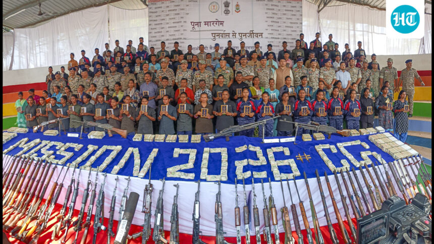 108-maoists-surrender-in-bastar