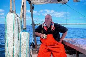 ‘all-rivers-pour-their-stories-to-the-sea’-delves-into-a-david-and-goliath-tale-of-poisonous-crabs-in-north-east-england-(exclusive-clip-and-chat-from-cph:dox)