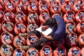 amid-hotel-closures,-center-says-some-commercial-lpg-cylinders-‘will-be-released’