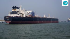 how-an-oil-tanker-reached-india-through-the-strait-of-hormuz-under-‘dark-mode’:-a-detailed-account