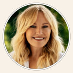 malin-akerman-receives-the-women-in-entertainment-canada-award-from-the-hollywood-reporter