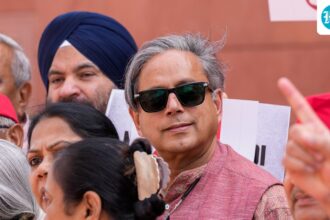 ‘not-a-moral-surrender’:-shashi-tharoor-responds-to-party-colleague-mani-shankar-aiyar’s-digs-on-iran’s-stance