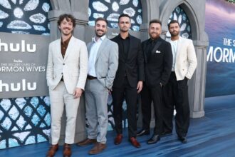 let’s-talk-about-the-husbands:-‘the-secret-lives-of-mormon-wives’-is-becoming-all-about-the-men