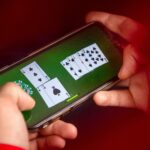 the-rise-of-digital-nightlife:-why-more-people-are-socializing-and-gaming-online-after-dark